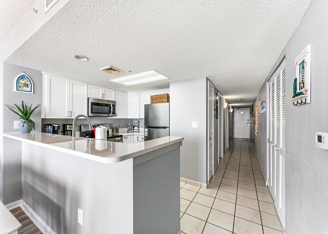 Bay Watch Resort M. 1012-Oceanfront-Crescent Beach Section 10