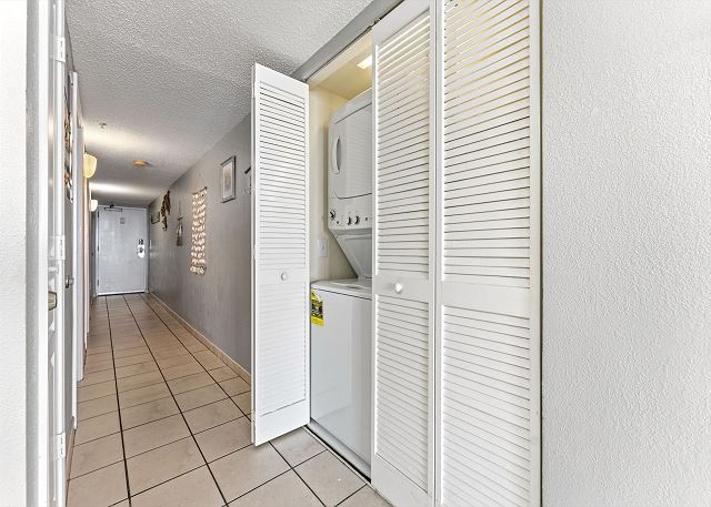 Bay Watch Resort M. 1012-Oceanfront-Crescent Beach Section 20