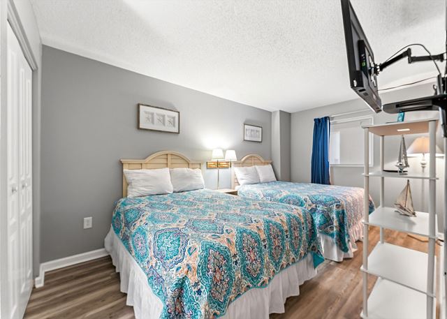 Bay Watch Resort M. 1012-Oceanfront-Crescent Beach Section 17