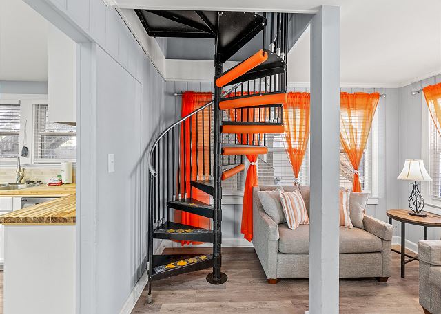 Runaway Bay - 3rd Row - Beach House - Crescent Beach 7