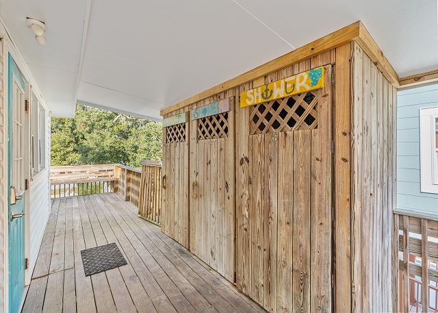 Runaway Bay - 3rd Row - Beach House - Crescent Beach 33