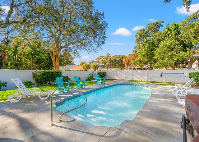 Runaway Bay - 3rd Row - Beach House - Crescent Beach 27