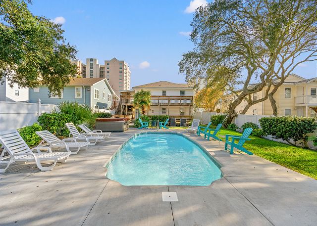 Runaway Bay - 3rd Row - Beach House - Crescent Beach 28