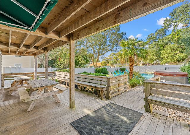 Runaway Bay - 3rd Row - Beach House - Crescent Beach 13