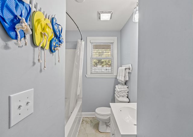 Runaway Bay - 3rd Row - Beach House - Crescent Beach 16