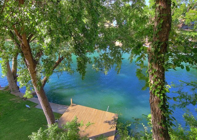  This property is down river from the historic Faust St. Bridge and immediately down river from the Ih 35 public boat ramp. It is up river from Lake Dunlap. To float either the Guadalupe or Comal River, contact Rockin' R River Rides.