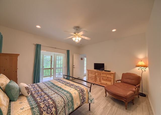 Newly remodeled! Master bedroom with a Queen size bed.