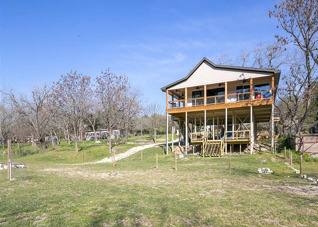  between the 2nd and 3rd Crossing of the Guadalupe River!
Sleeps 16 guests. 