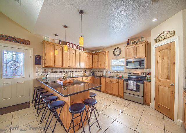 Full kitchen which includes dishes, all appliances and cookware.