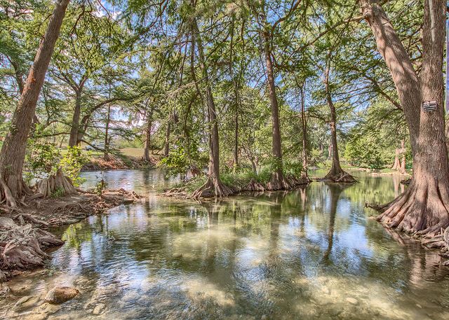 Dream Gruene Guadalupe River Front-Walk to Gruene Hall - New! Winter  Promotions! - New Braunfels - 2024 Prices