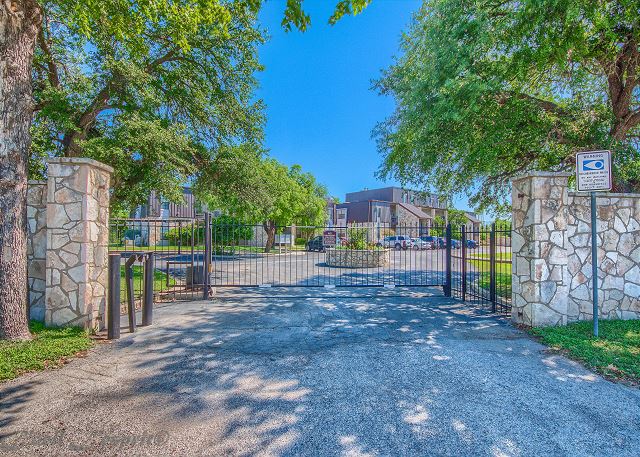Gated complex.