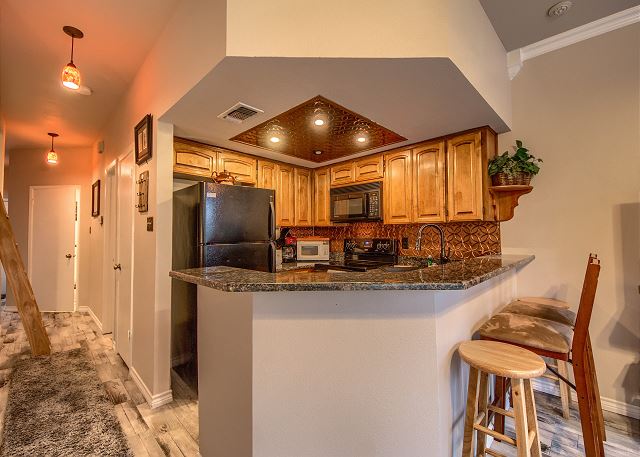 Fully stocked kitchen!