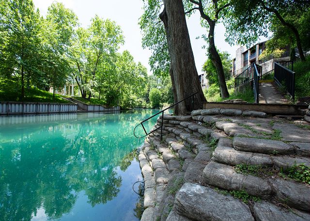 Direct Access to the Comal River! 