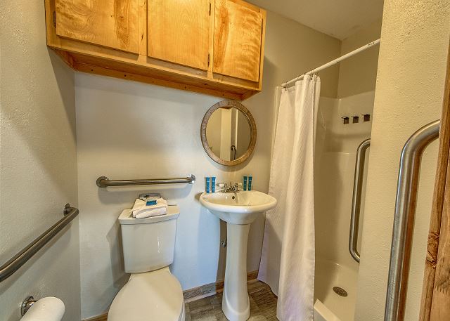 No Hurry: Full Bathroom with Standing Shower! 