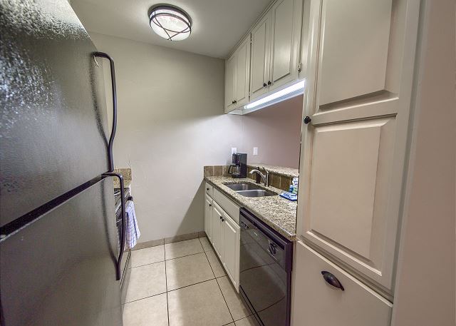 Fully Equipped Kitchen with all your needed essentials! 
