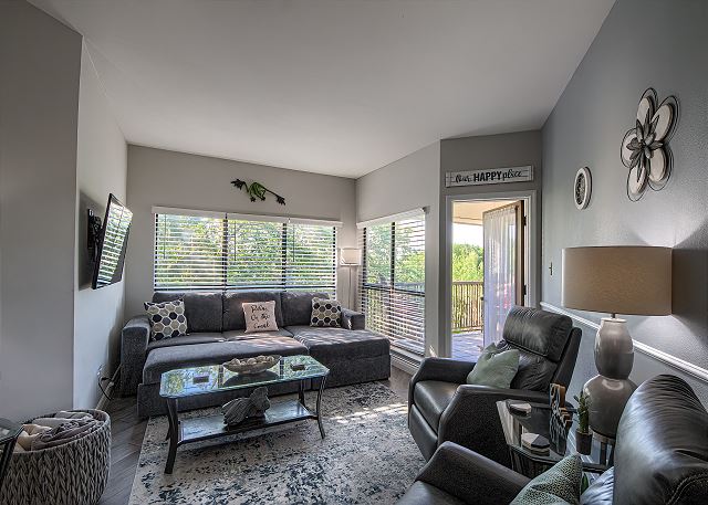 IC 316 Riverfront Bliss