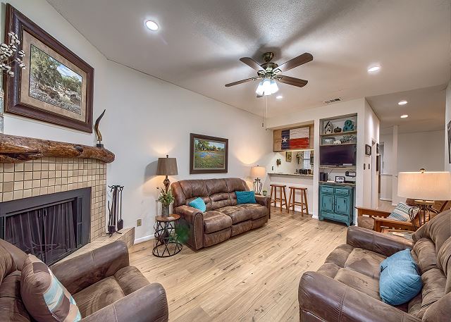 Beautiful Living room with seating for everyone! 