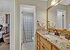 Master bathroom en suite