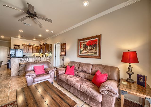 VG 206 Waterfront Oasis