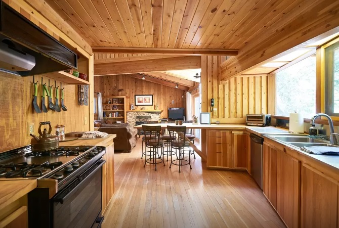 Kitchen and dining area.-Original