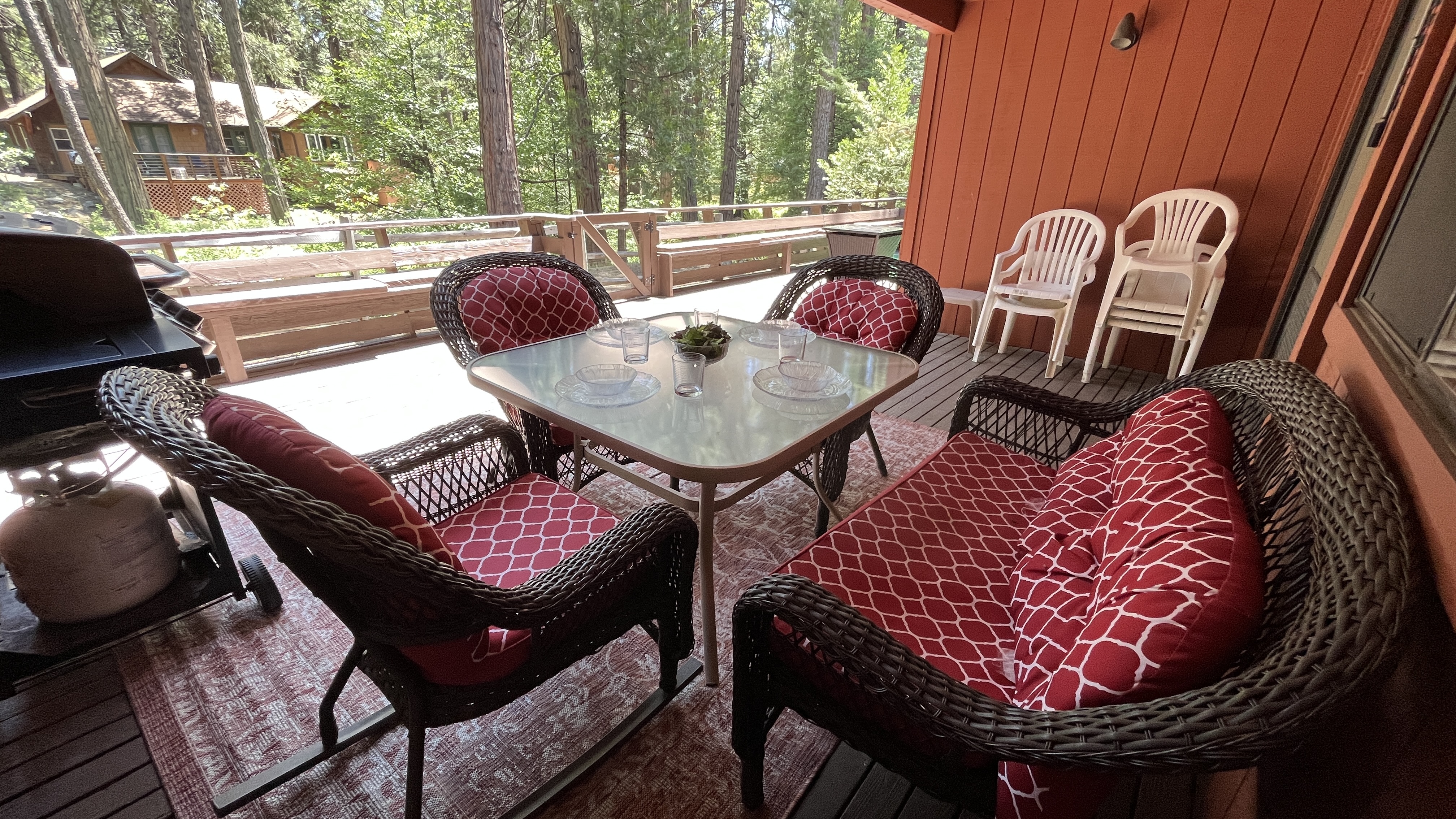 Home has propane BBQ, outdoor dining and extra chairs for larger-Original