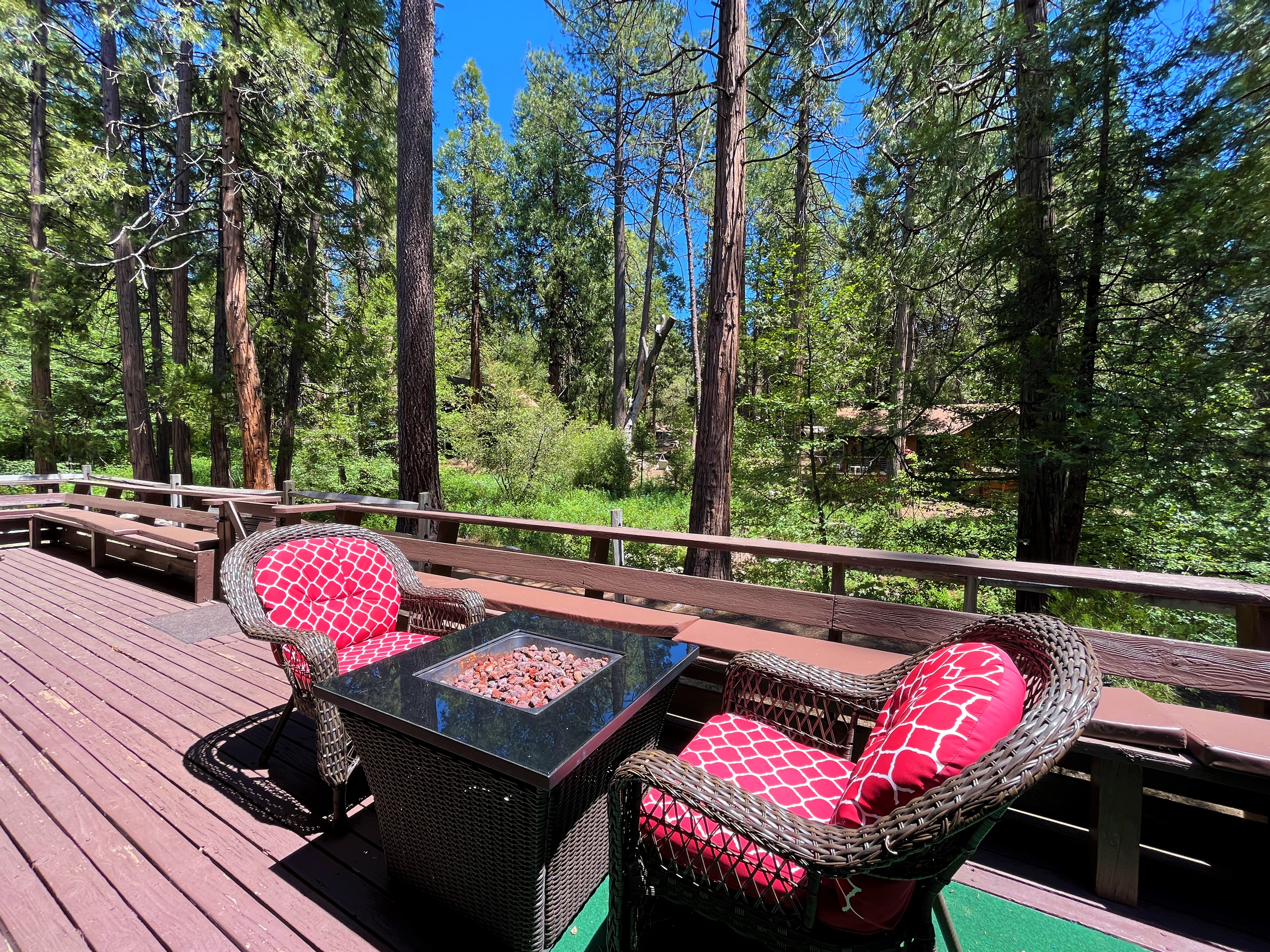 Home has propane BBQ, outdoor dining and extra chairs for larger-Original