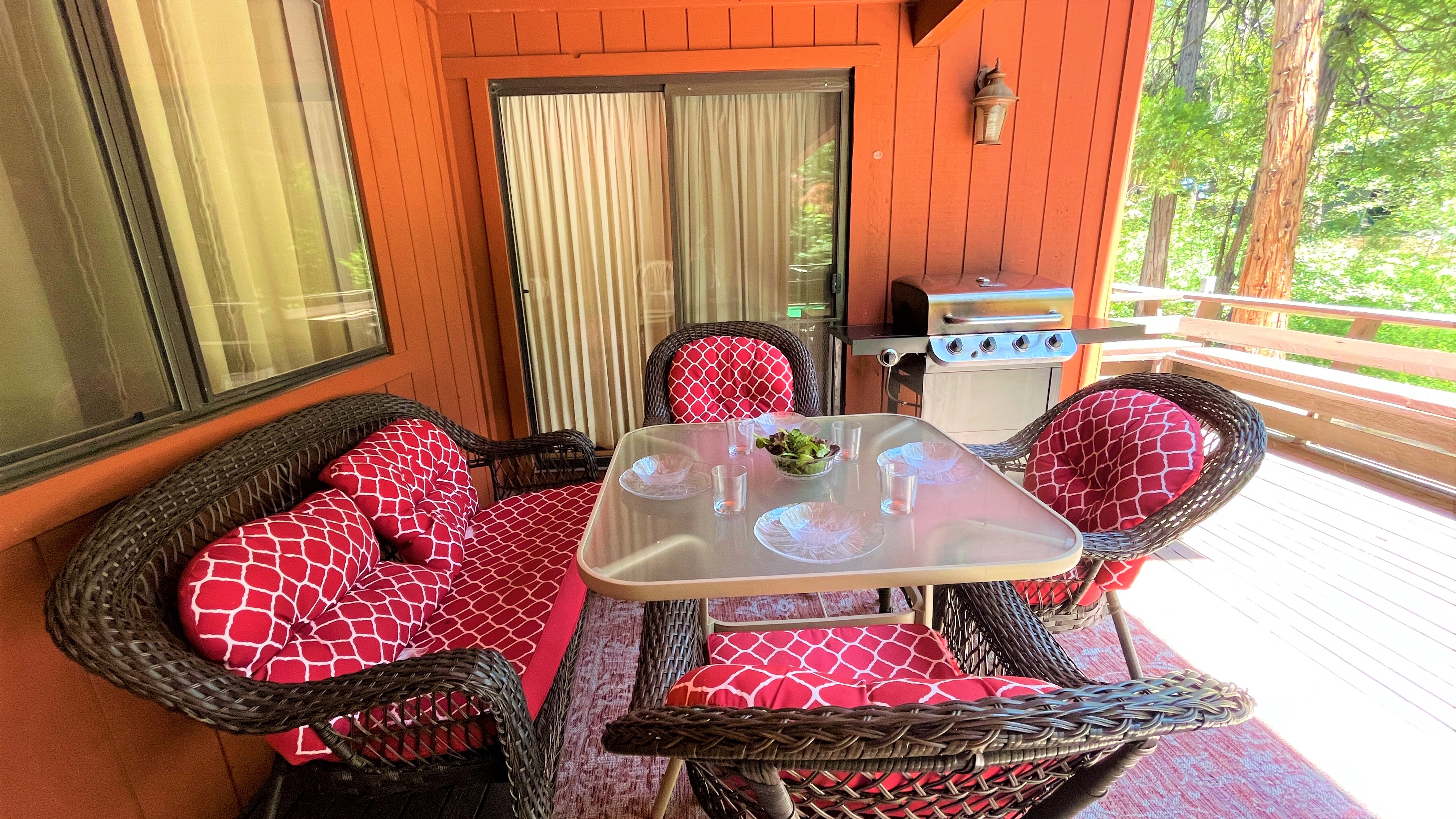 Home has propane BBQ, outdoor dining and extra chairs for larger-Original