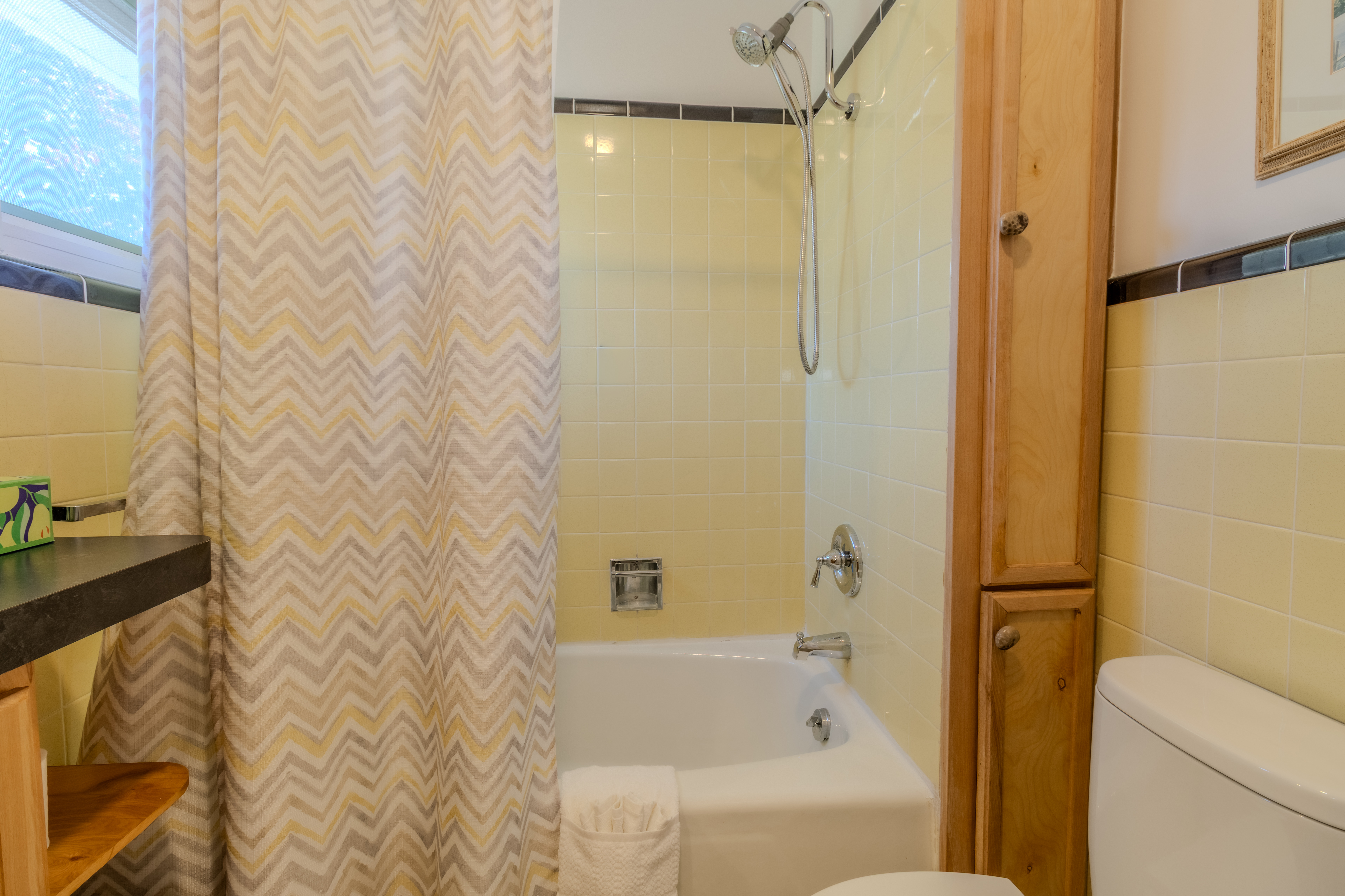 All About Town | Photo 16