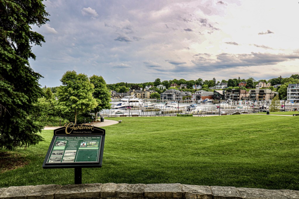 All About Town | Photo 22