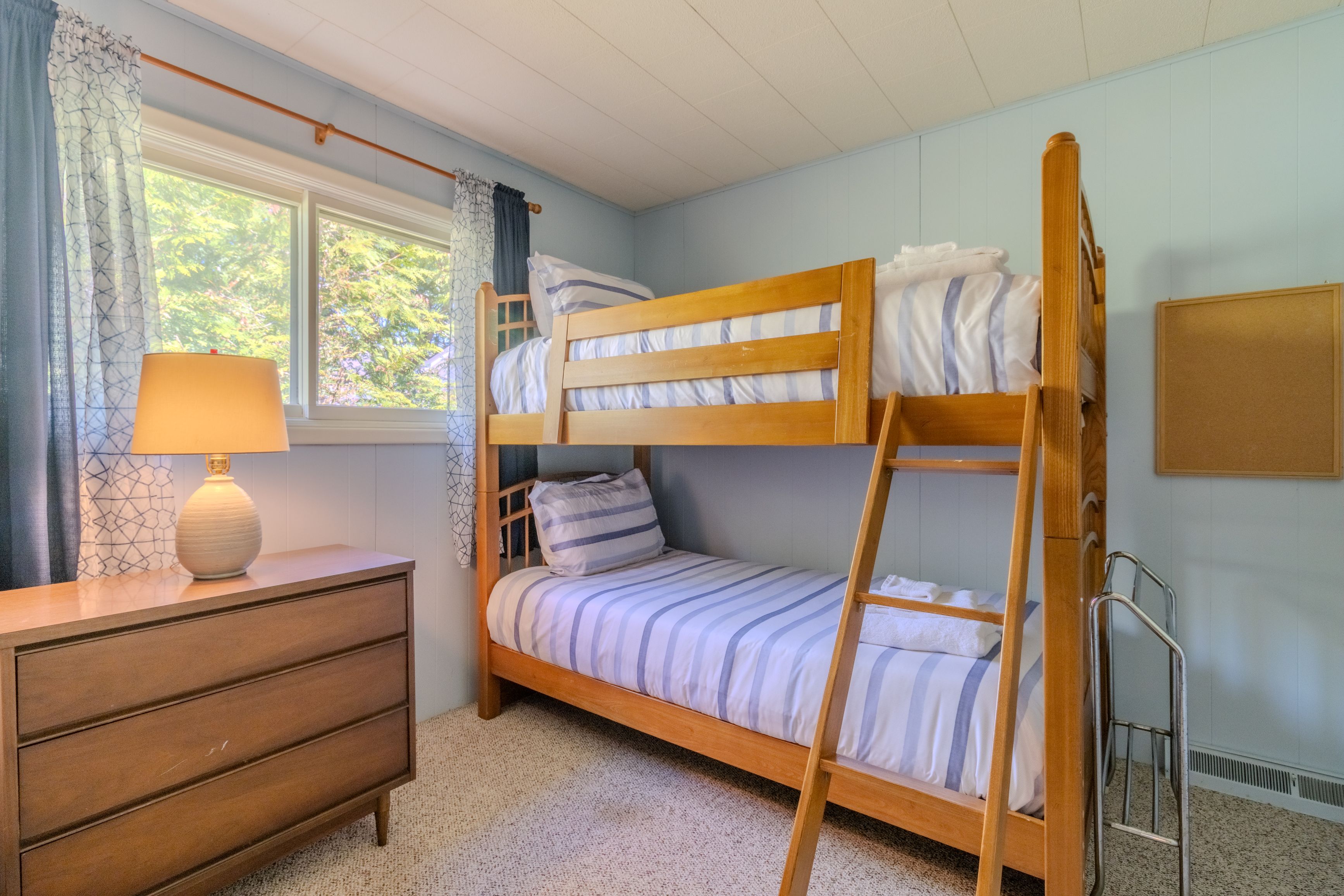 All About Town | Photo 7