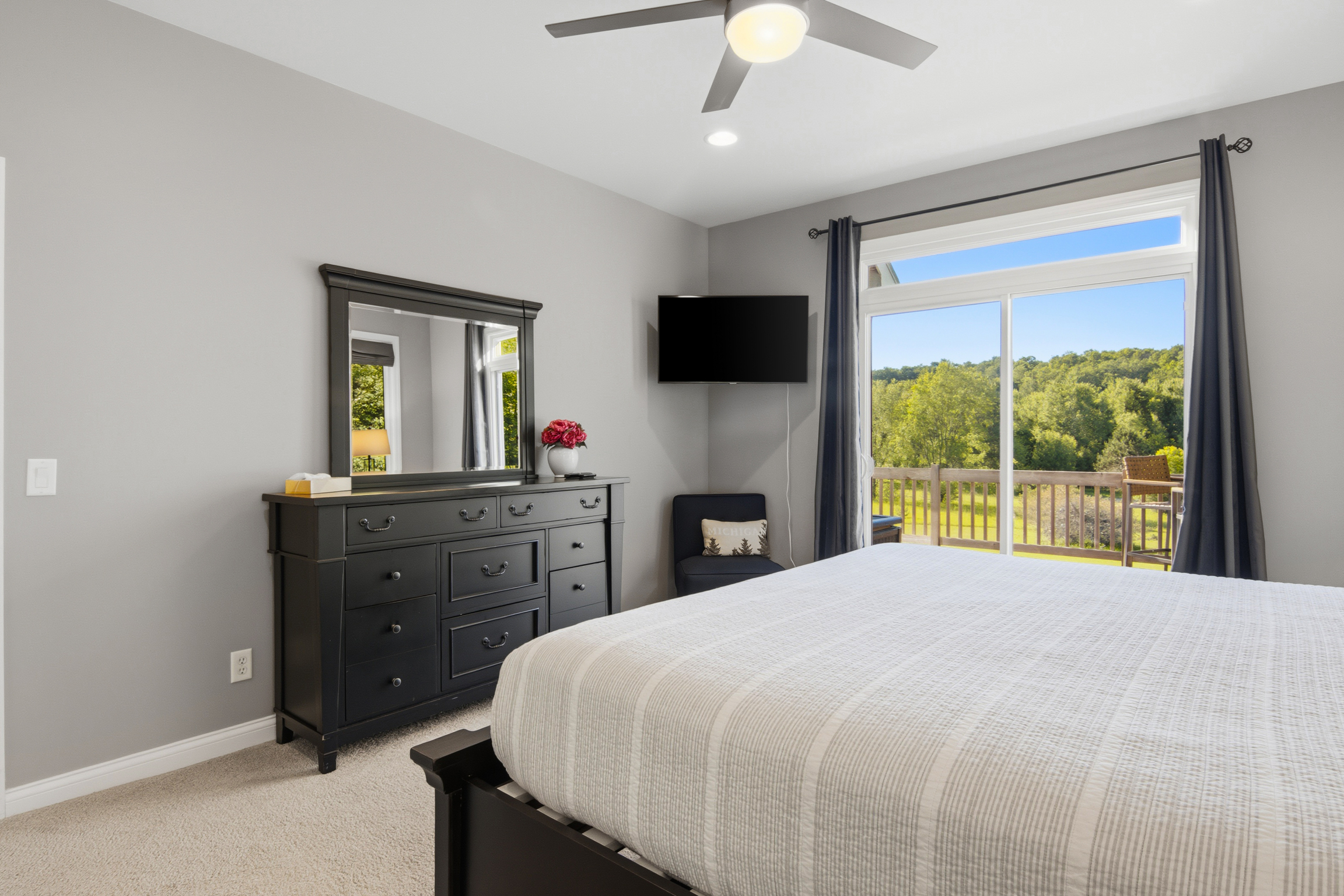 Blue Valley | Photo 18