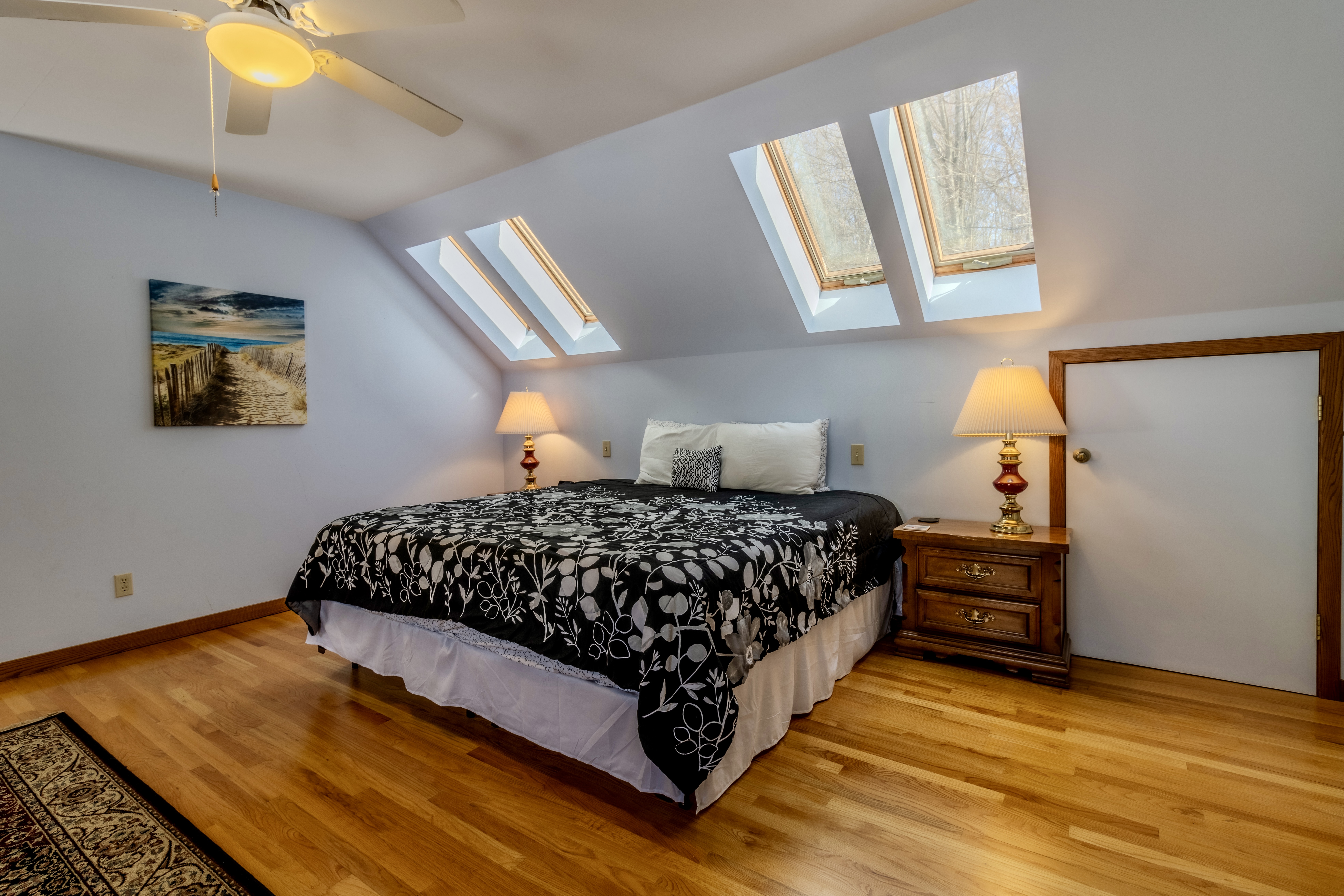 Primary Bedroom 1 (Upper Level) - King