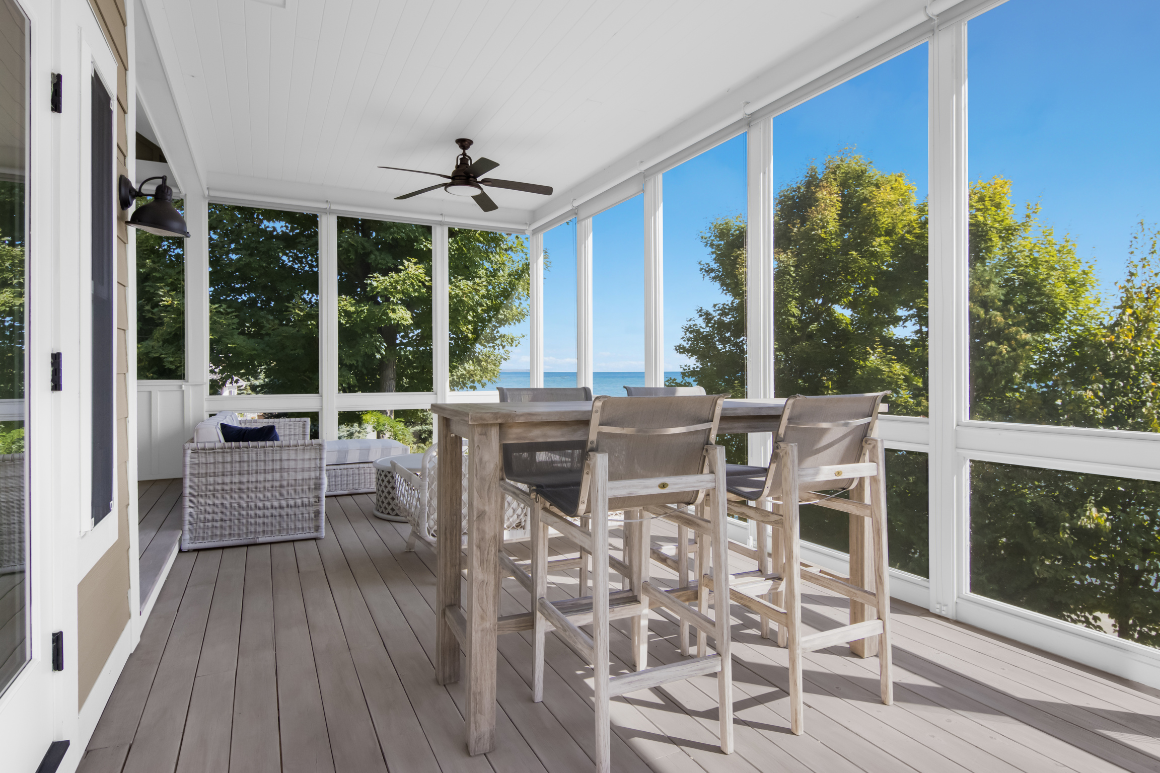 Chateau Sunrise | Photo 15