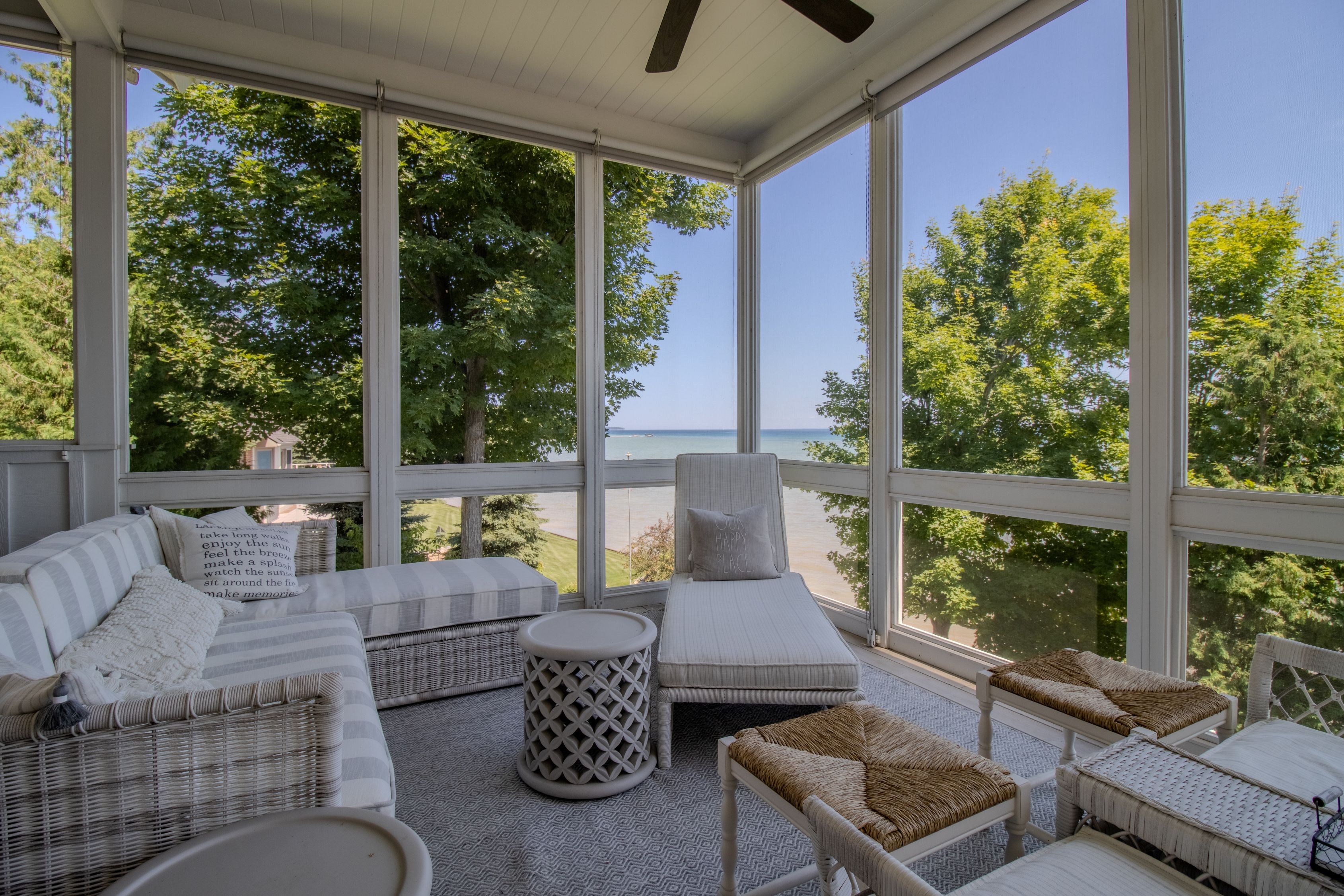 Chateau Sunrise | Photo 18