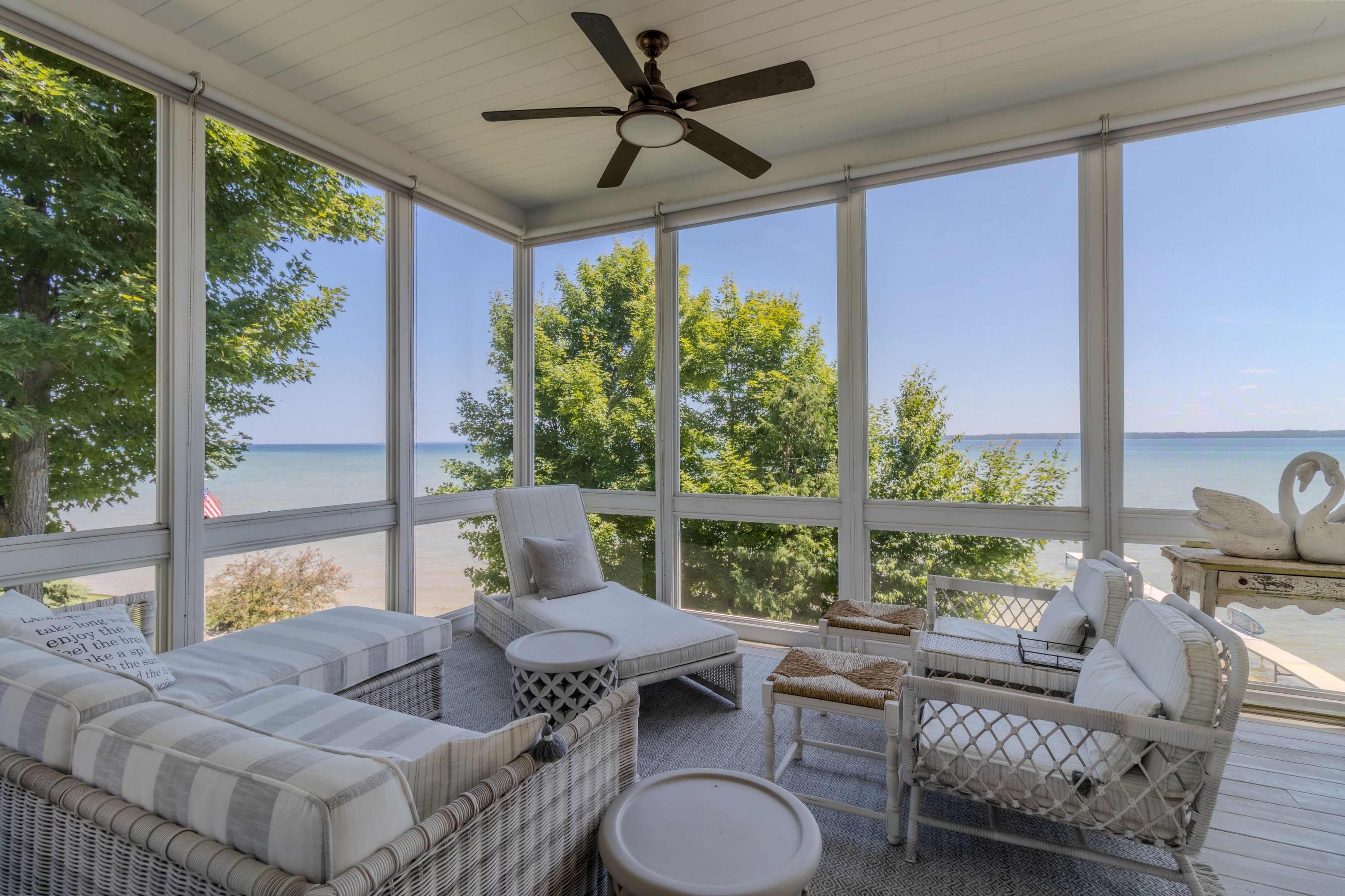 Chateau Sunrise | Photo 3