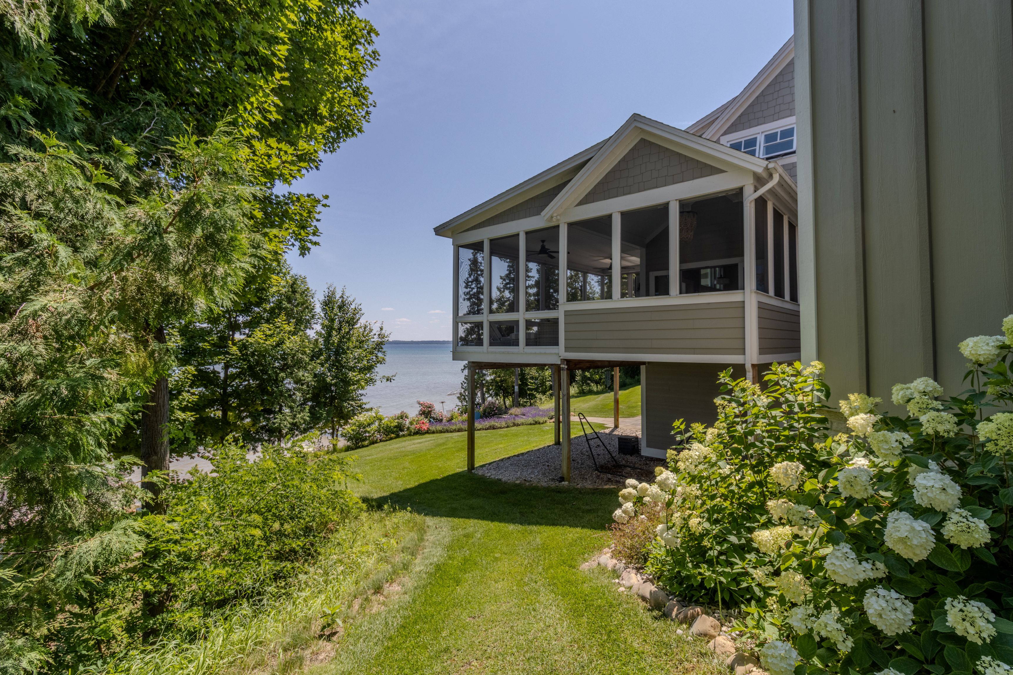 Chateau Sunrise | Photo 57