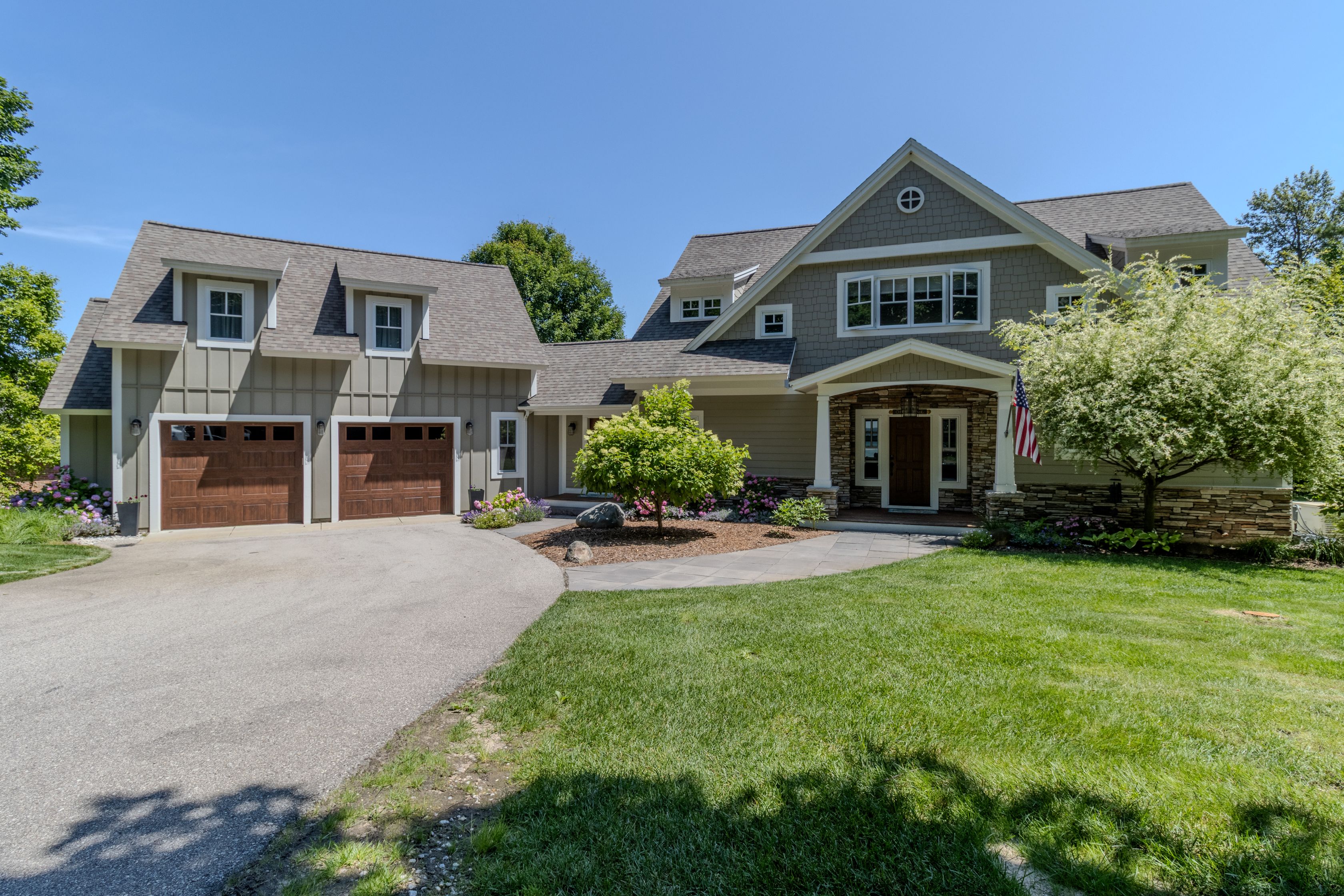 Chateau Sunrise | Photo 52