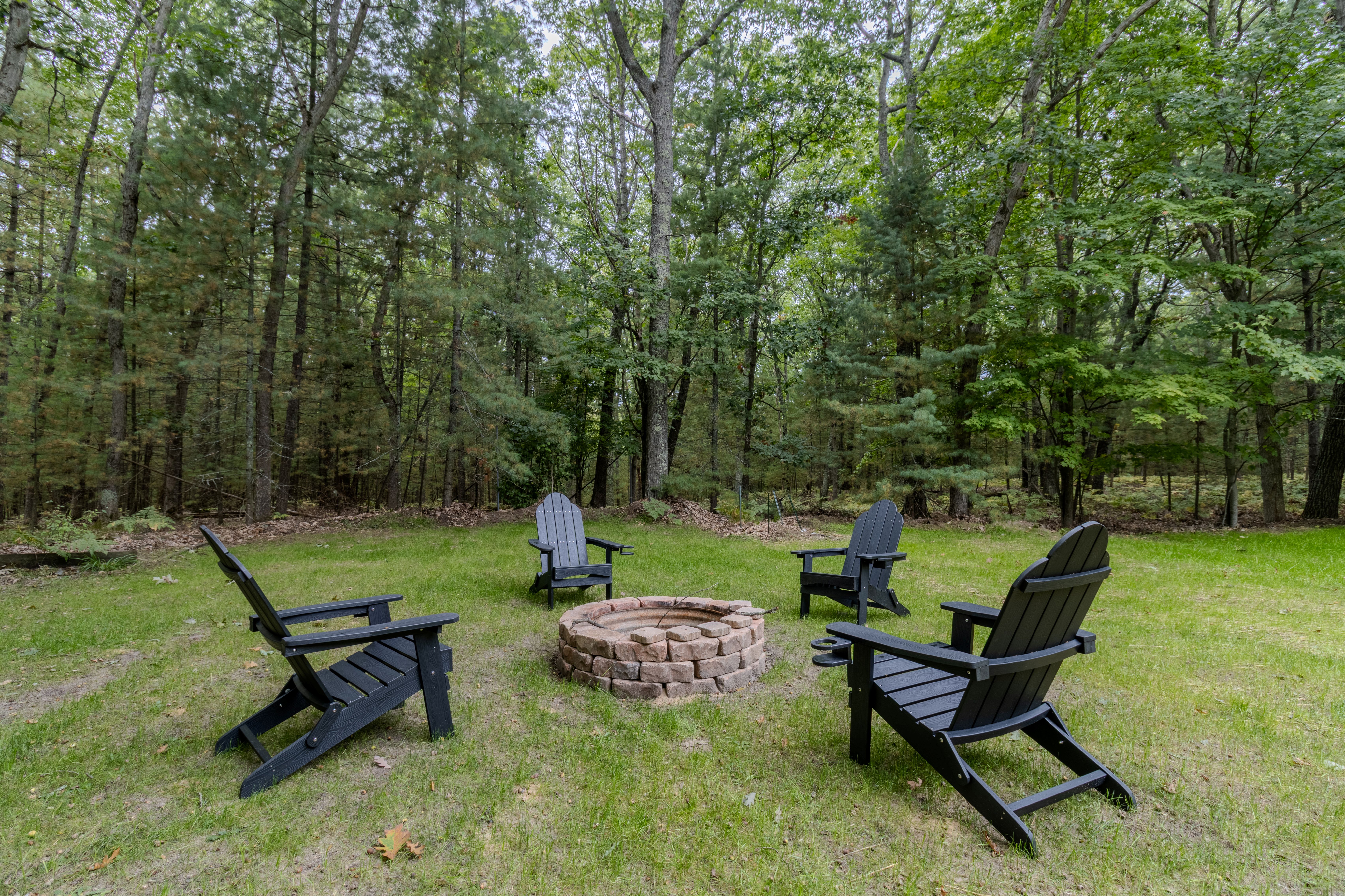 Nestled Ducks | Photo 17