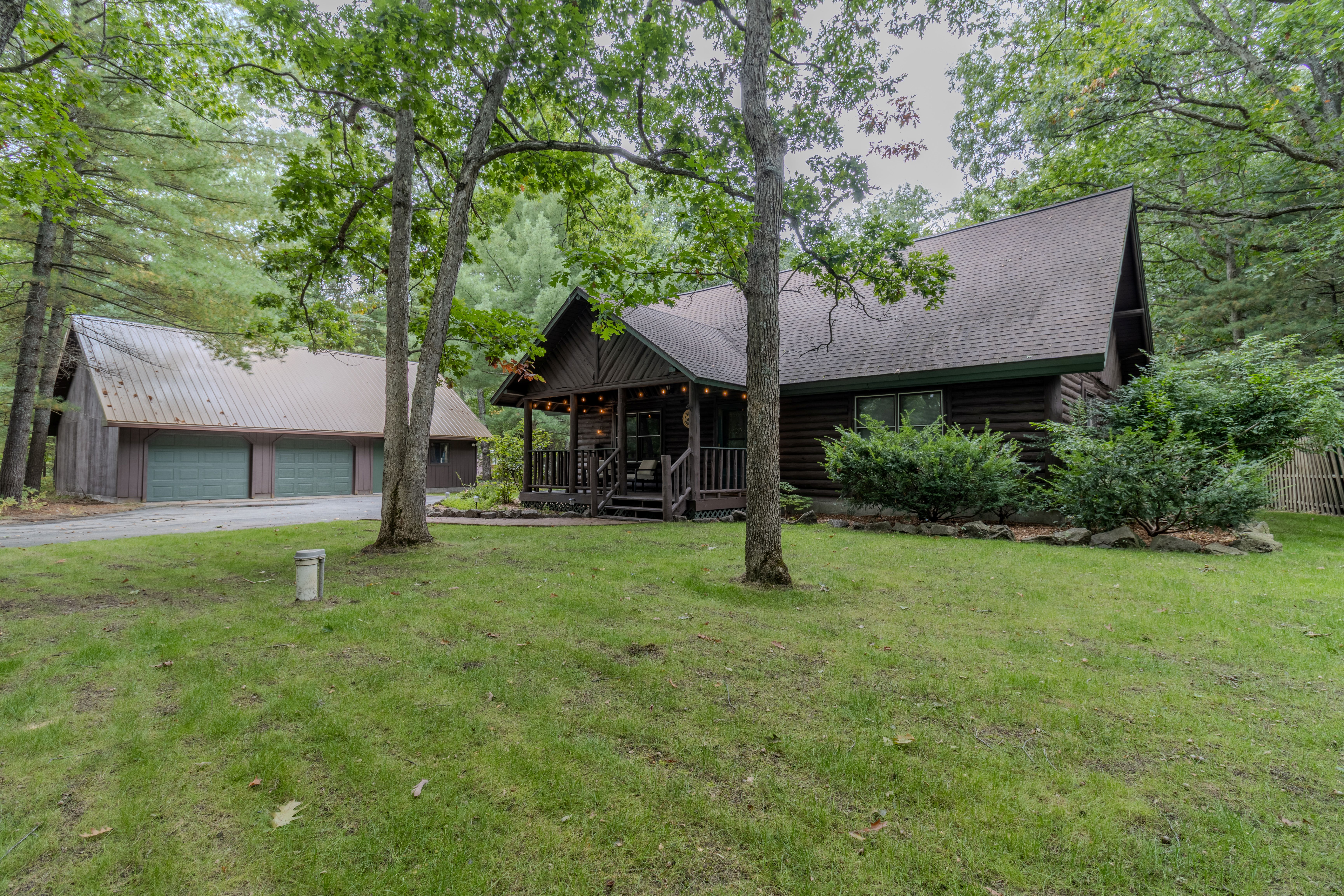 Nestled Ducks | Photo 23