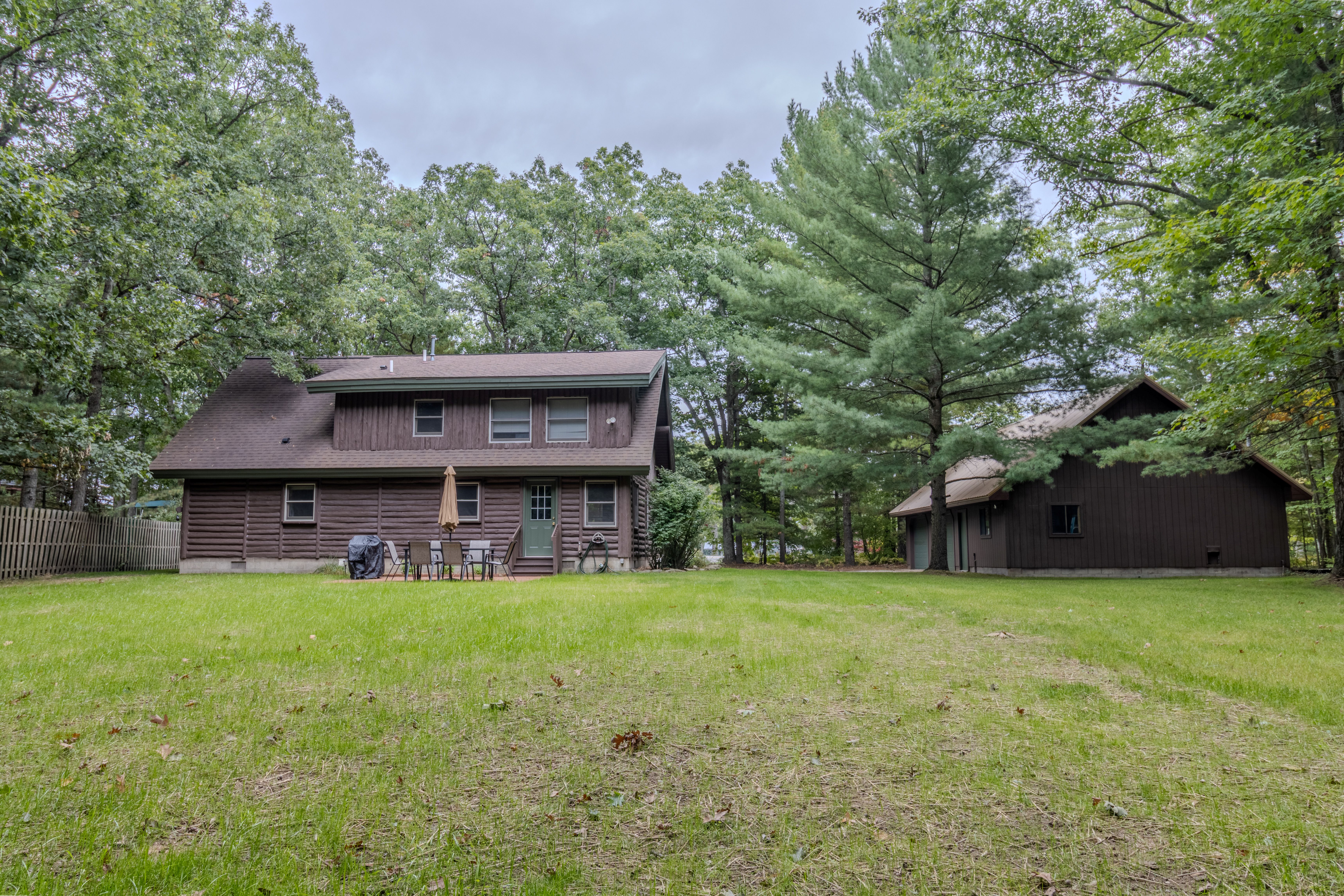 Nestled Ducks | Photo 15