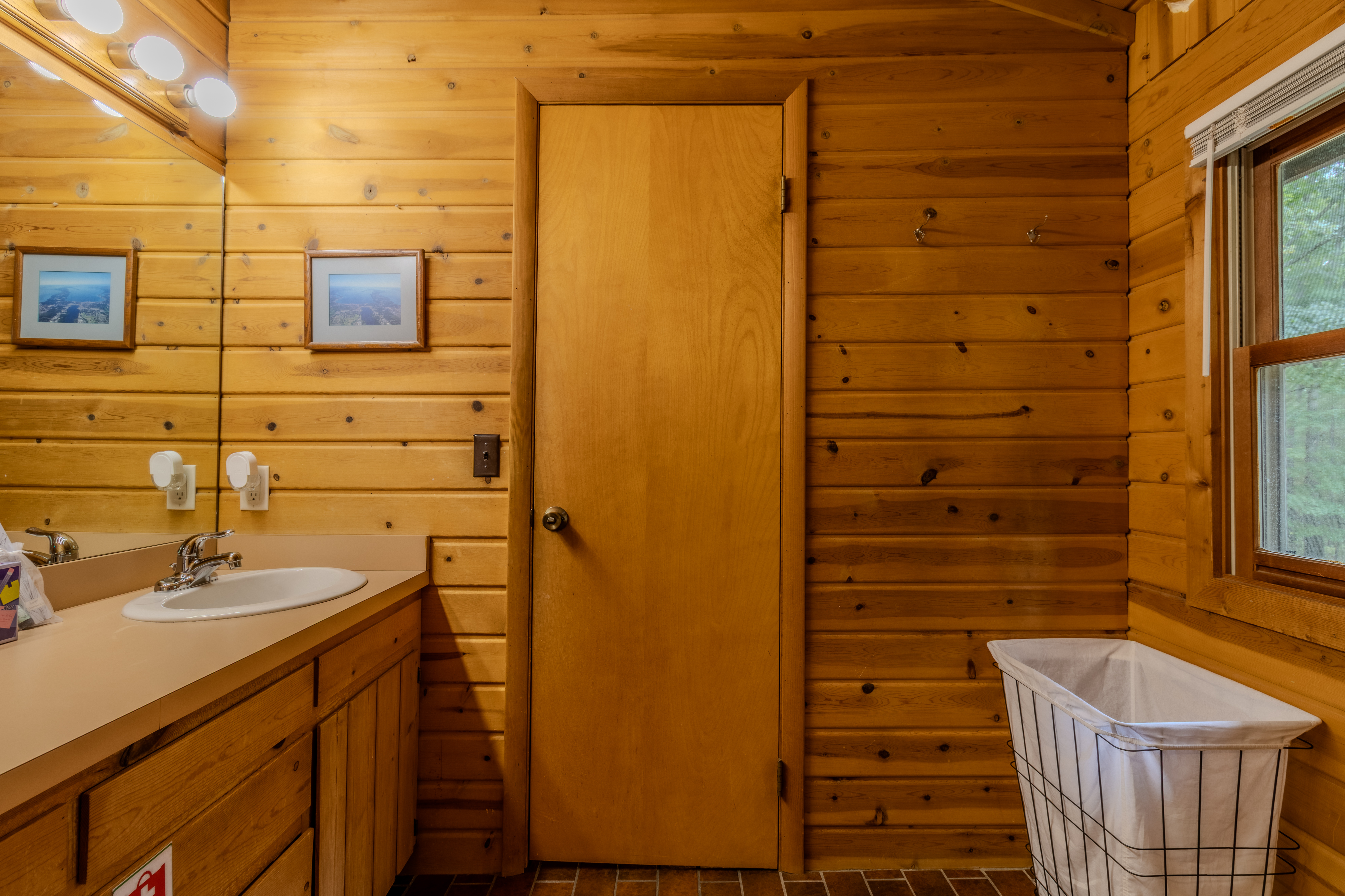 Nestled Ducks | Photo 38