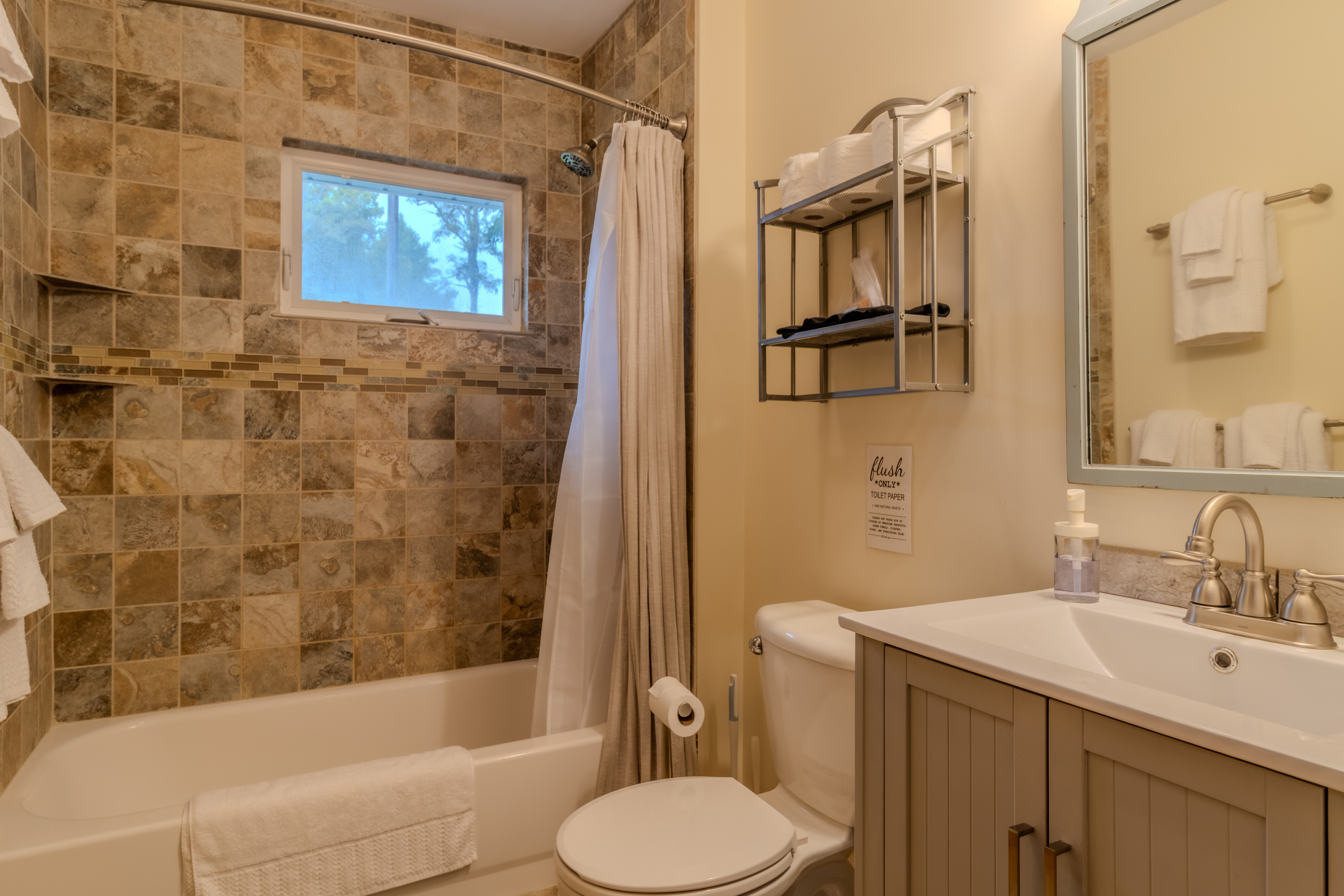 Firefly Cottage | Photo 15