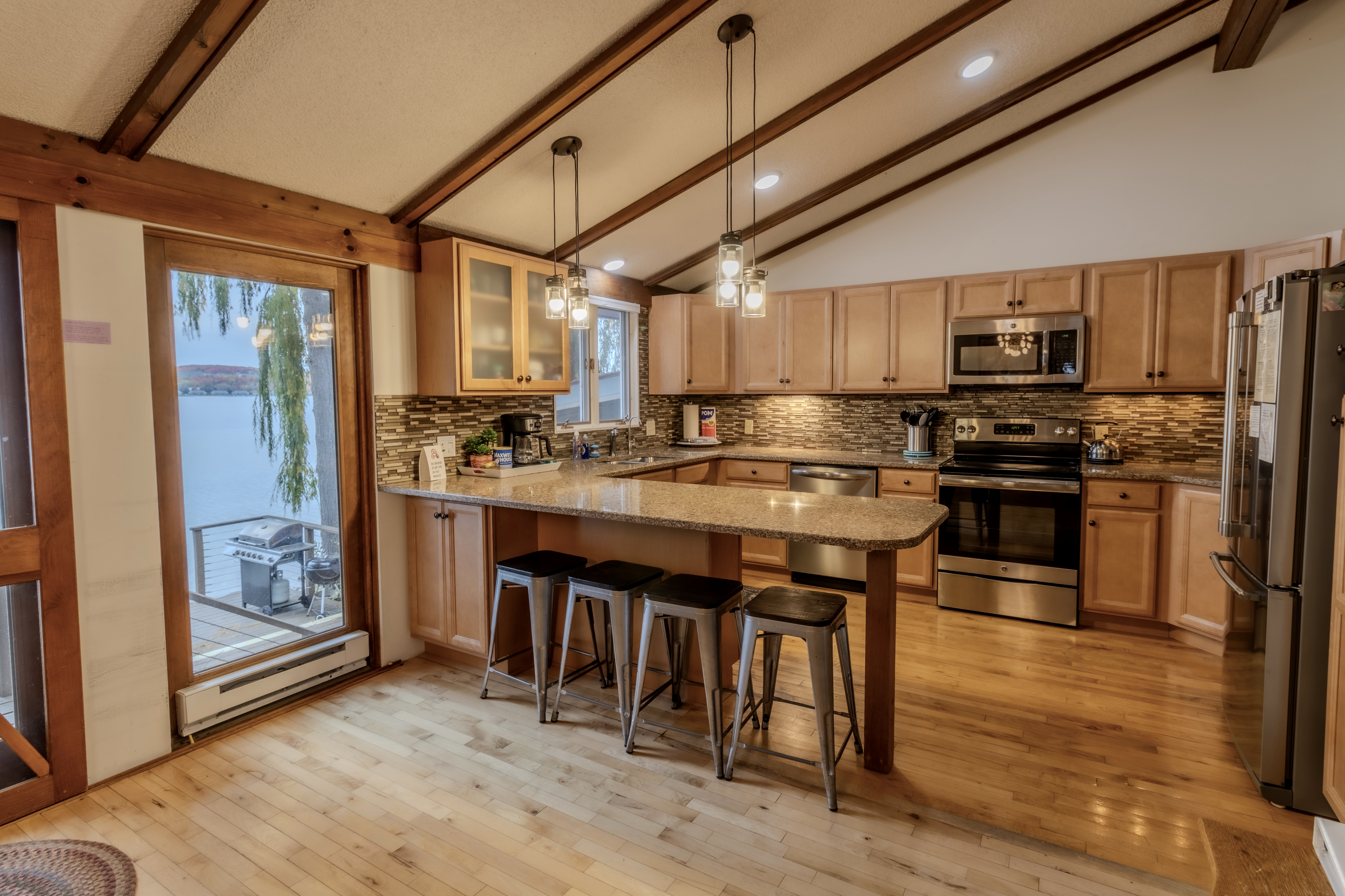 Splendor on Suttons Bay | Photo 95