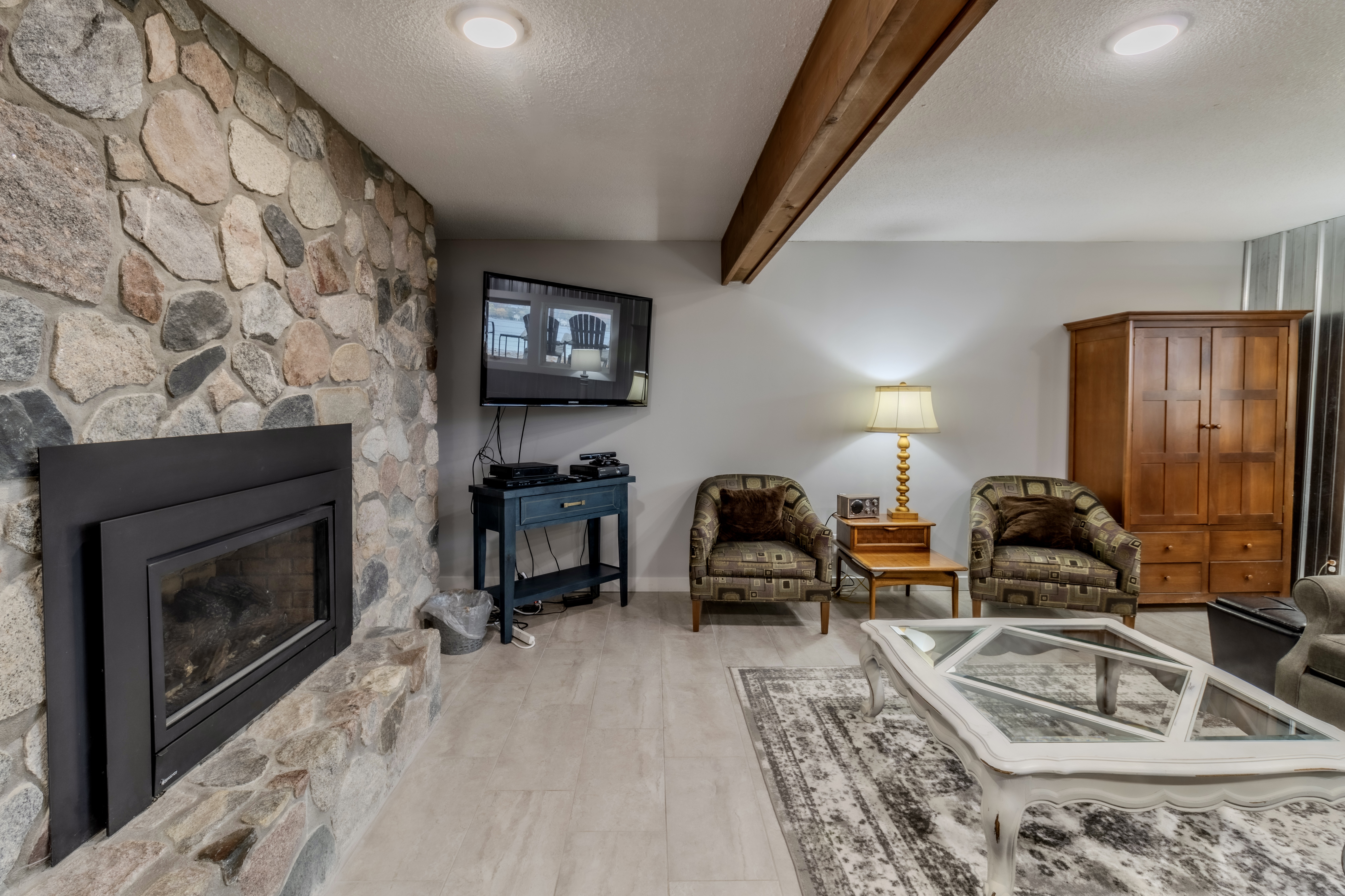 Splendor on Suttons Bay | Photo 93