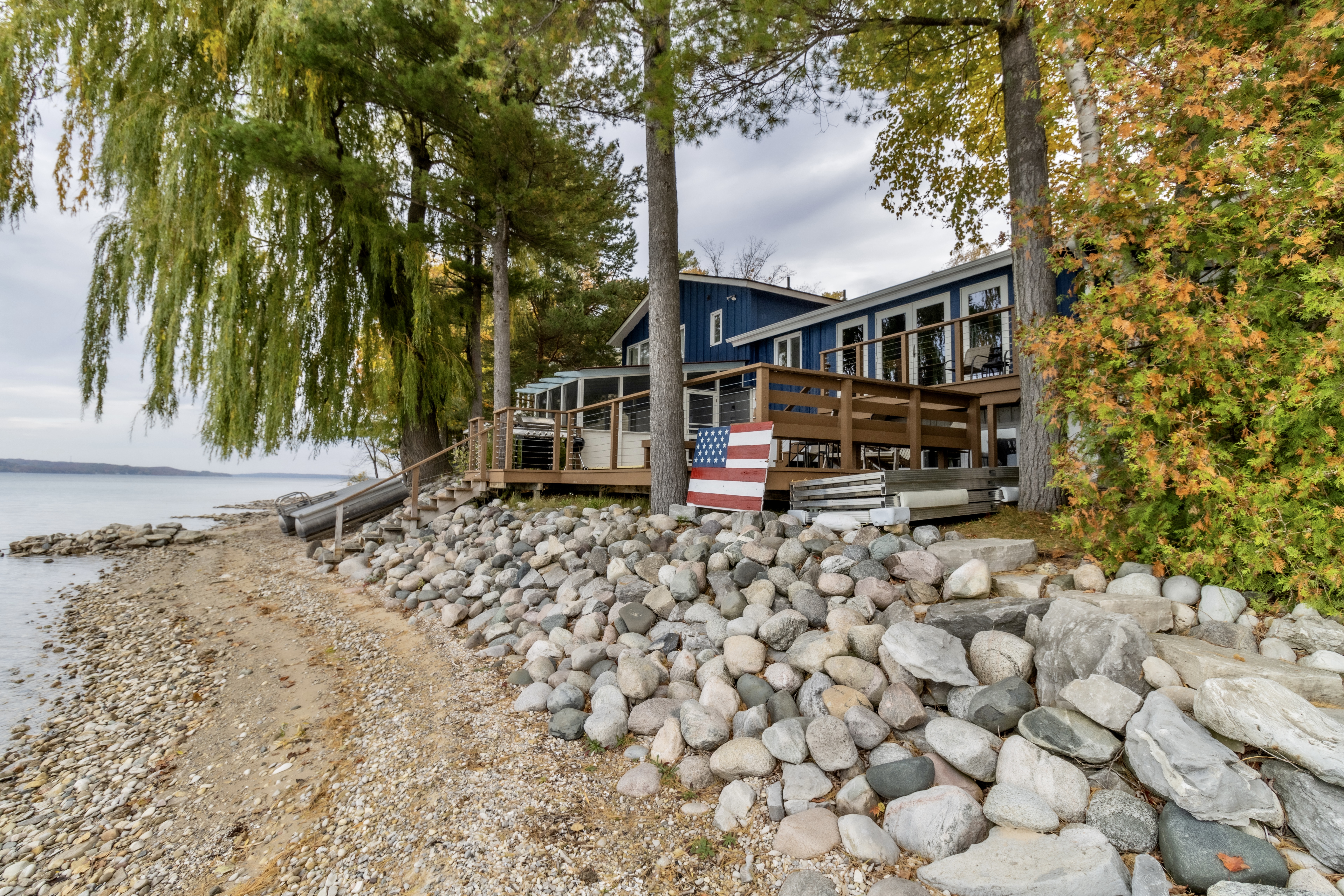 Splendor on Suttons Bay | Photo 68