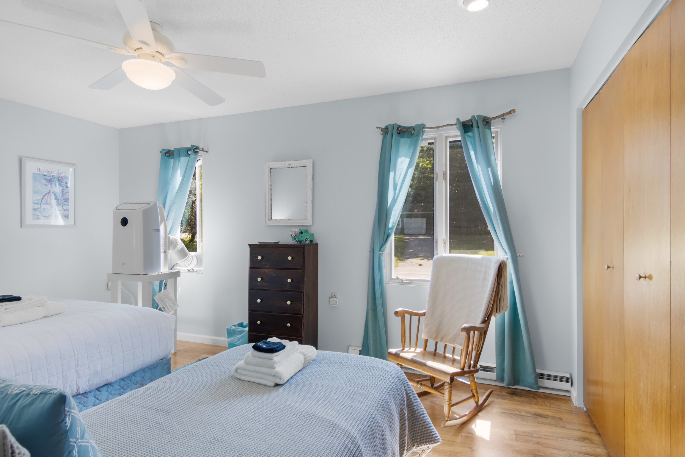 Splendor on Suttons Bay | Photo 21