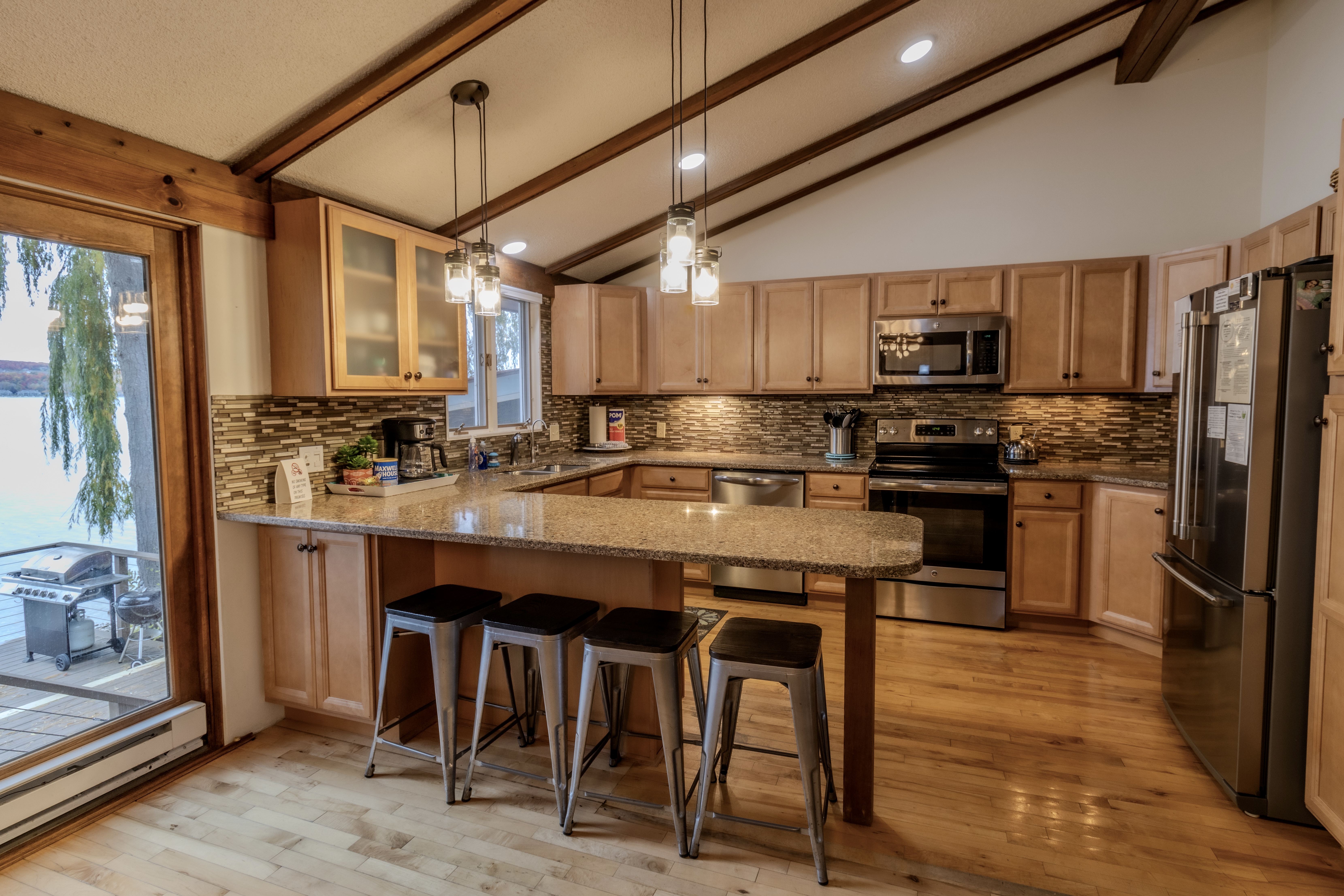 Splendor on Suttons Bay | Photo 25