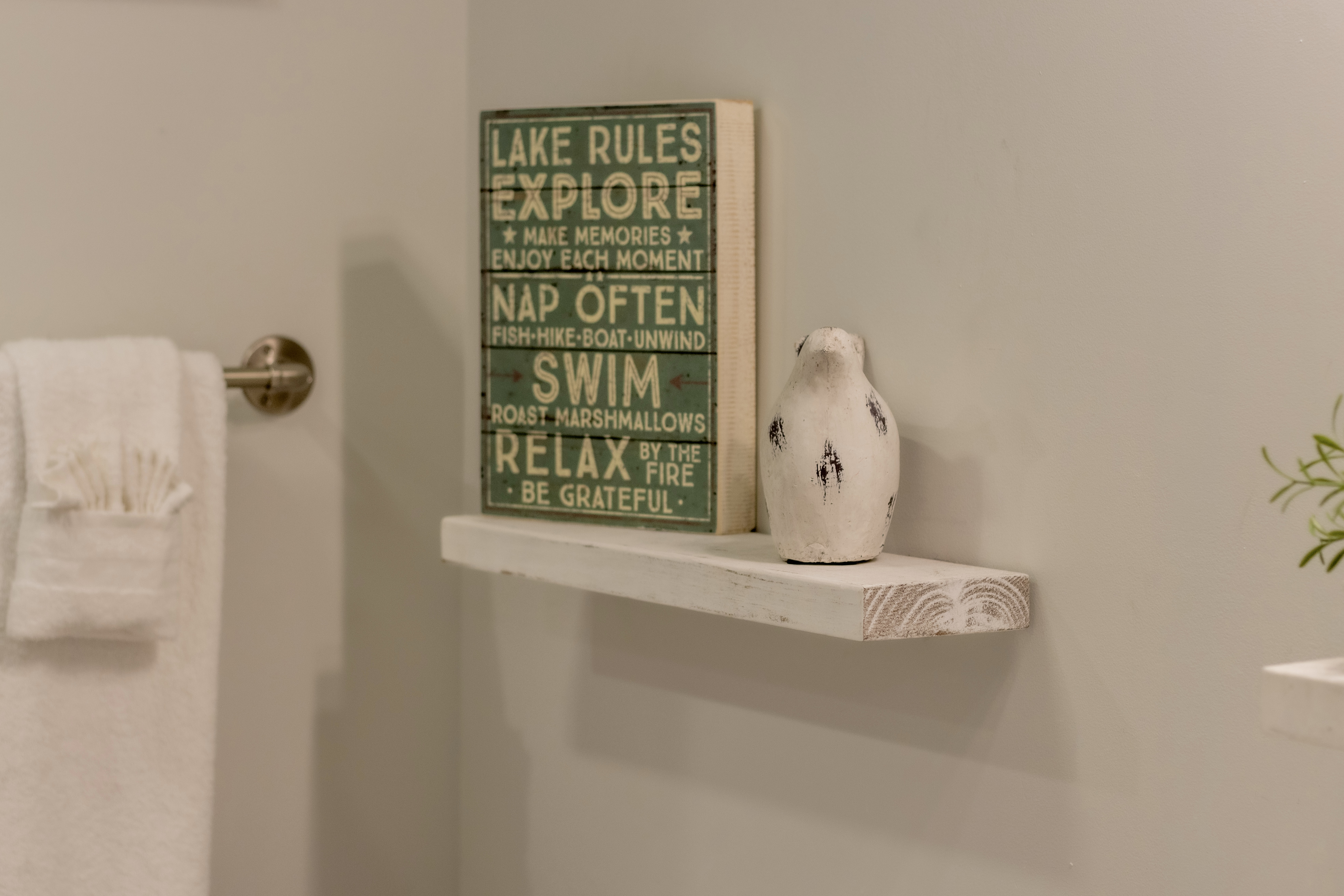 Splendor on Suttons Bay | Photo 31