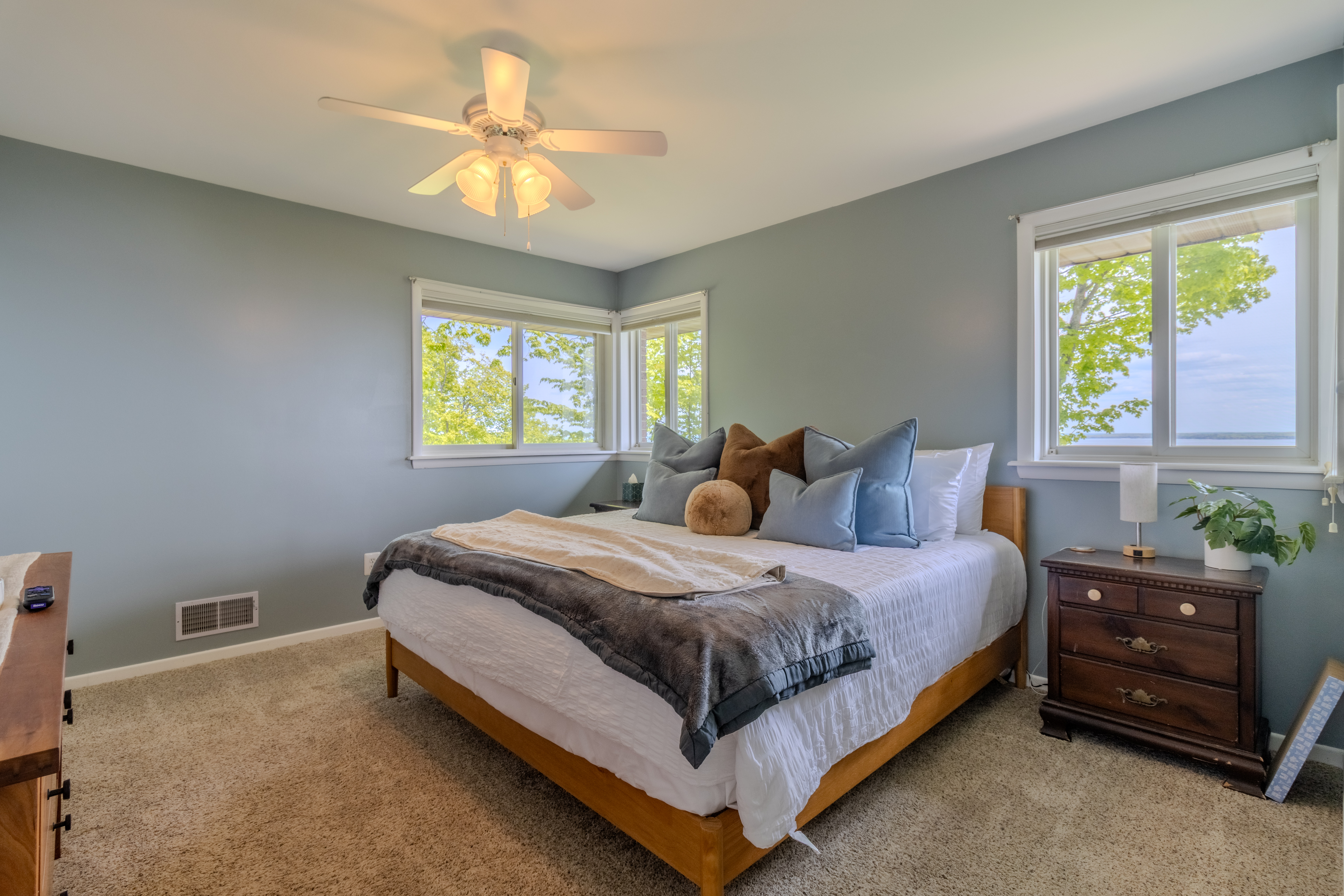 Violet's View | Photo 56