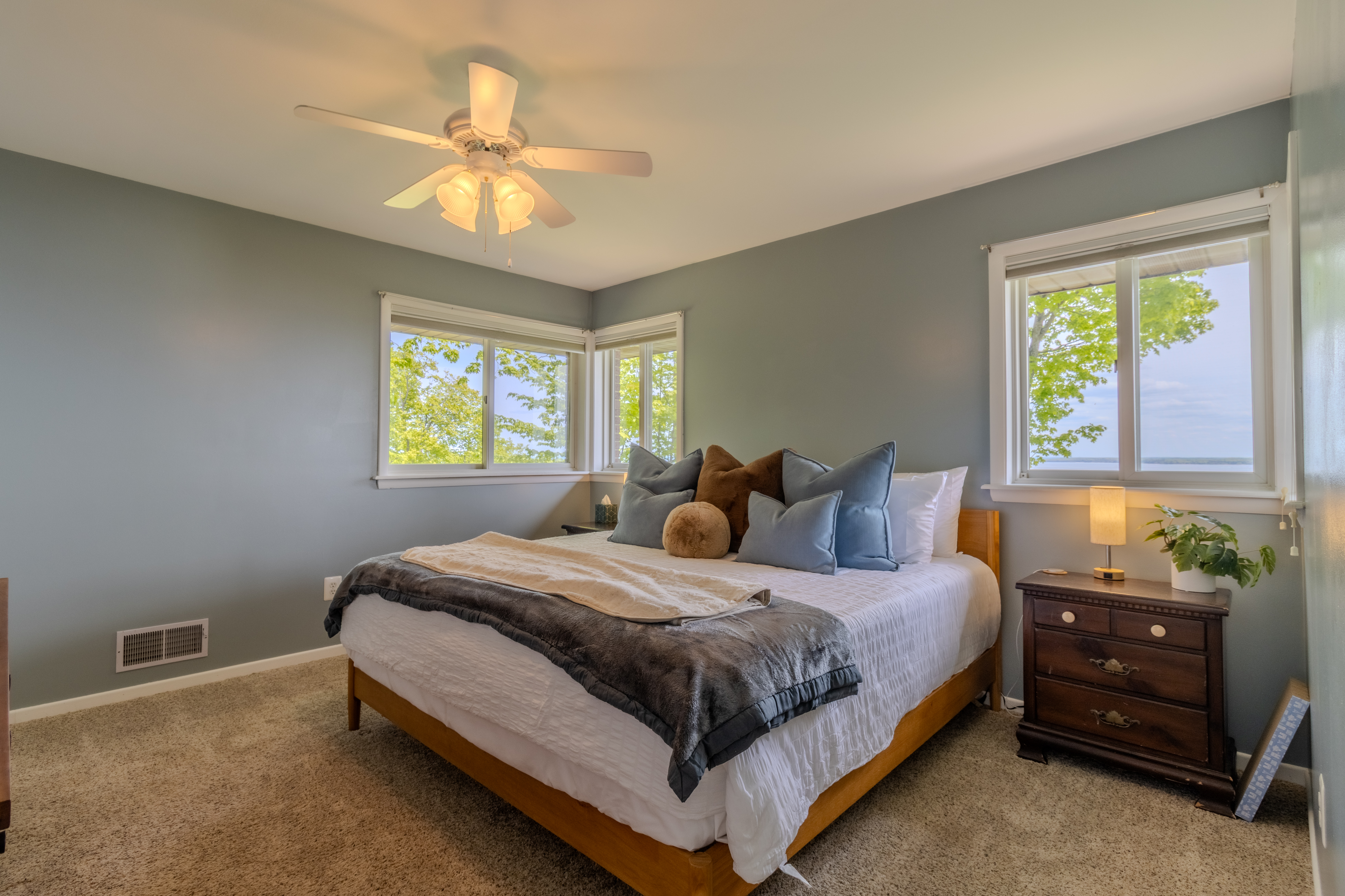 Violet's View | Photo 46